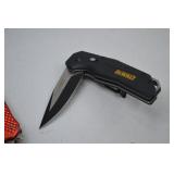 Hand tool lot - Milwaukee, DeWalt, Mossy Oak Utility and Folding Knives (5pcs)