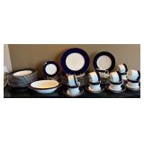 LL - Royal Worcester Ventura China 52-Pieces