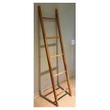 LL - Decorative Wood Ladder with Removable Box