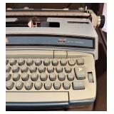 LL - Smith-Corona Coronet Super 12 Typewriter with Hard Case