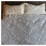 U - King Bedding Set with Bedspread, Pillows and Accent Pillows