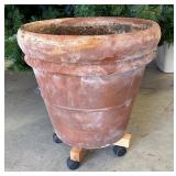 G - Outdoor Terra Cotta Planter Pot with Rolling Stand