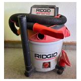 G - Ridgid 12 Gallon Wet Dry Vac 4.25 Peak HP