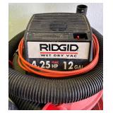 G - Ridgid 12 Gallon Wet Dry Vac 4.25 Peak HP