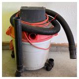 G - Ridgid 12 Gallon Wet Dry Vac 4.25 Peak HP
