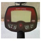 G - Bounty Hunter Land Ranger Pro Metal Detector with Manual