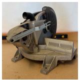 G - Black & Decker 10 Inch Miter Saw Model 1710