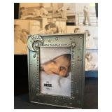 LL - Collection of 7 Assorted Decorative Picture Frames Including Melannco Collage