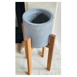 LR - Gray Planter with Wooden Stand