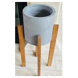 LR - Gray Planter with Wooden Stand