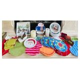 LR - Large Holiday Decor and Tableware Collection