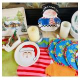 LR - Large Holiday Decor and Tableware Collection