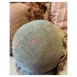 LR - Set of 7 Decorative Throw Pillows with Embroidery and Fringe