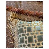 LR - Set of 7 Decorative Throw Pillows with Embroidery and Fringe