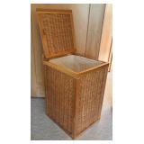 U - Set of 2 Laundry Hampers - Wicker and Black Mesh