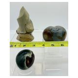 Polychrome Jasper polished set of 3: flame 220 gm./7.8 oz., heart 292 gm./ 10.3 oz., gallot 123 gm./4.3 oz.