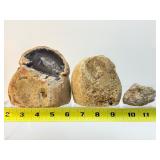 Agate Standing Geode Slices, Lot of 3 one side polished: 975 gm./2 lb. 2.4 oz., 429 gm./15 oz., 68 gm./2.4 oz.