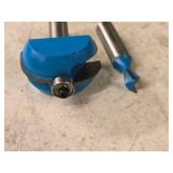 Lot of (8) Router Bits