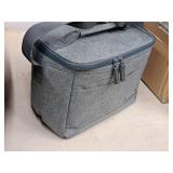 Lock n Lock® Insulated Food Carry Bag with (4) 11"x9"x2-1/2" Food Storage Containers with Lids