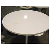 Pedestal Table 40" x 30"