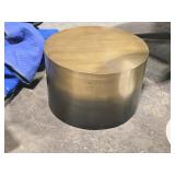 Metal Display 16" x 25" (Round)