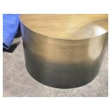 Metal Display 16" x 25" (Round)