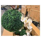 Lot of (4) Hedge Ball Décor 18"