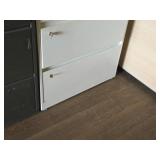 Lot of (2) Filing Cabinets - 4-drawer (grey, no key), 2-drawer (cream, with key)