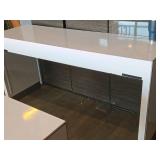 Laminate Display Table 6