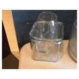 Lot of (16) Home Décor - Glass Vases (x7), 8" Decorative Plates (x9)