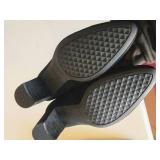 Lot of (One Pair) Aerosoles Ladies Heel Shoes Size 12M (Black Suede)