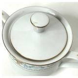 Floral Inspirations Fine China Dinnerware Set - Abundance Pattern, Japan