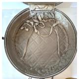 American Tourister Tri-Taper Vintage Round Hat Box Case