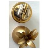 Naiper Pineapple Table Lighter & Gold Decor Mixed Lot