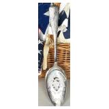 Patriotic Collectible Lot: Valley Forge US Flags & 1776-1976 Rogers Spoon