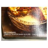 Assorted Vintage Table Linens, Decor and NEW OLD STOCK Pyrex Pie Plate