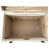 Stone Necklace & Pendant, Bracelet, Travel Case & Briefcase