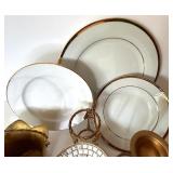 Naiper Pineapple Table Lighter & Gold Decor Mixed Lot