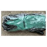 Garden Tool Bundle: Black+Decker Hedge Trimmer, Fiskars Weeder, Pruners, Gloves