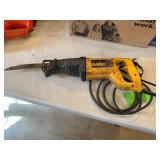 DeWalt DW303 Variable Speed Reciprocating Saw