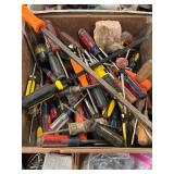 Screwdrivers and Hand Tools in Mixed Lot