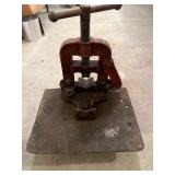 Ridge Pipe Threader Set with Dies and Tools, Cast Iron and Steel