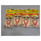 4 Plastic Pedal Rat Traps...