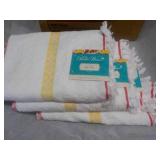 Set of 3 The Pioneer Woman 27 x 52"...