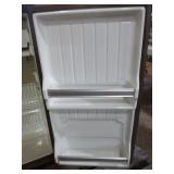 GE Mini Refrigerator