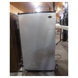 Sanyo Mini Refrigerator