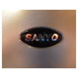 Sanyo Mini Refrigerator