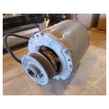 2 Electric Motors