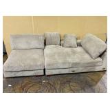Lindyn 2-Piece Modular Loveseat with Chaise (Missing An Arm And 2 Pillows) 99x43x28