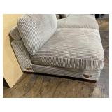 Lindyn 2-Piece Modular Loveseat with Chaise (Missing An Arm And 2 Pillows) 99x43x28